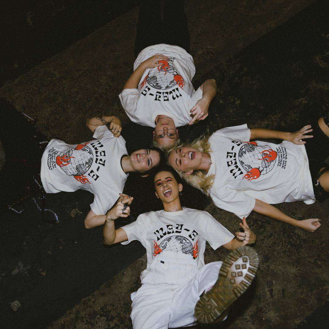 MAY-A / Globe Tee