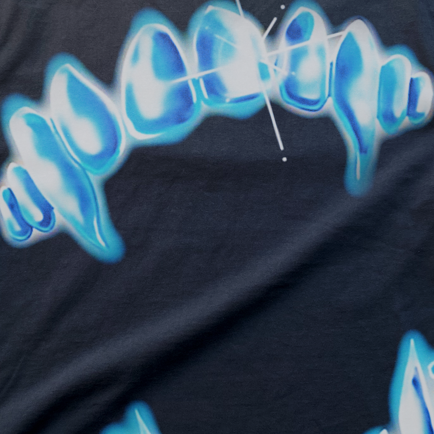 CAVE FANGS 'DOMDOLLA' HEAVYWEIGHT BLACK T-SHIRT