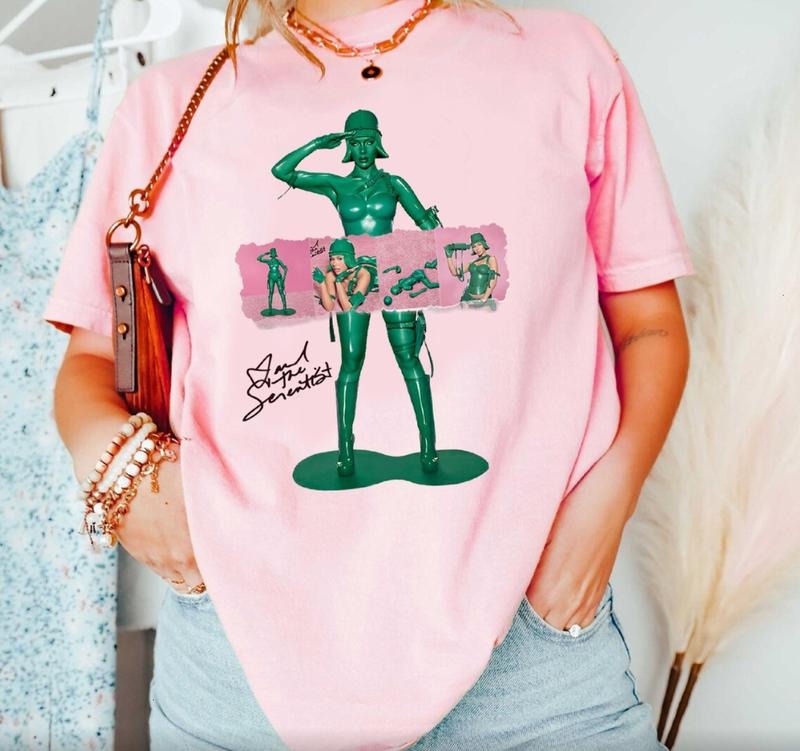 Mariah Scientist Tee HEARTS SOLD SEPARATELY T-Shirt Fans Gift
