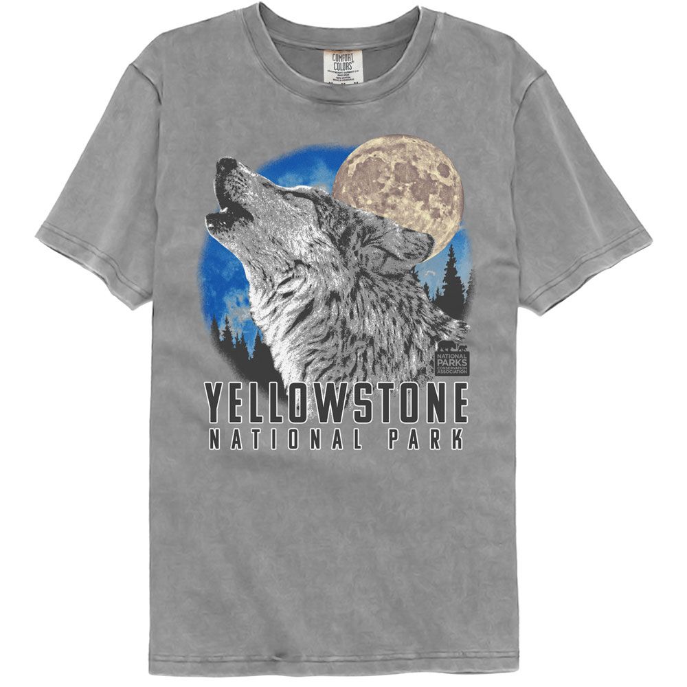 Yellowstone Howling Wolf Comfort Colors T-Shirt