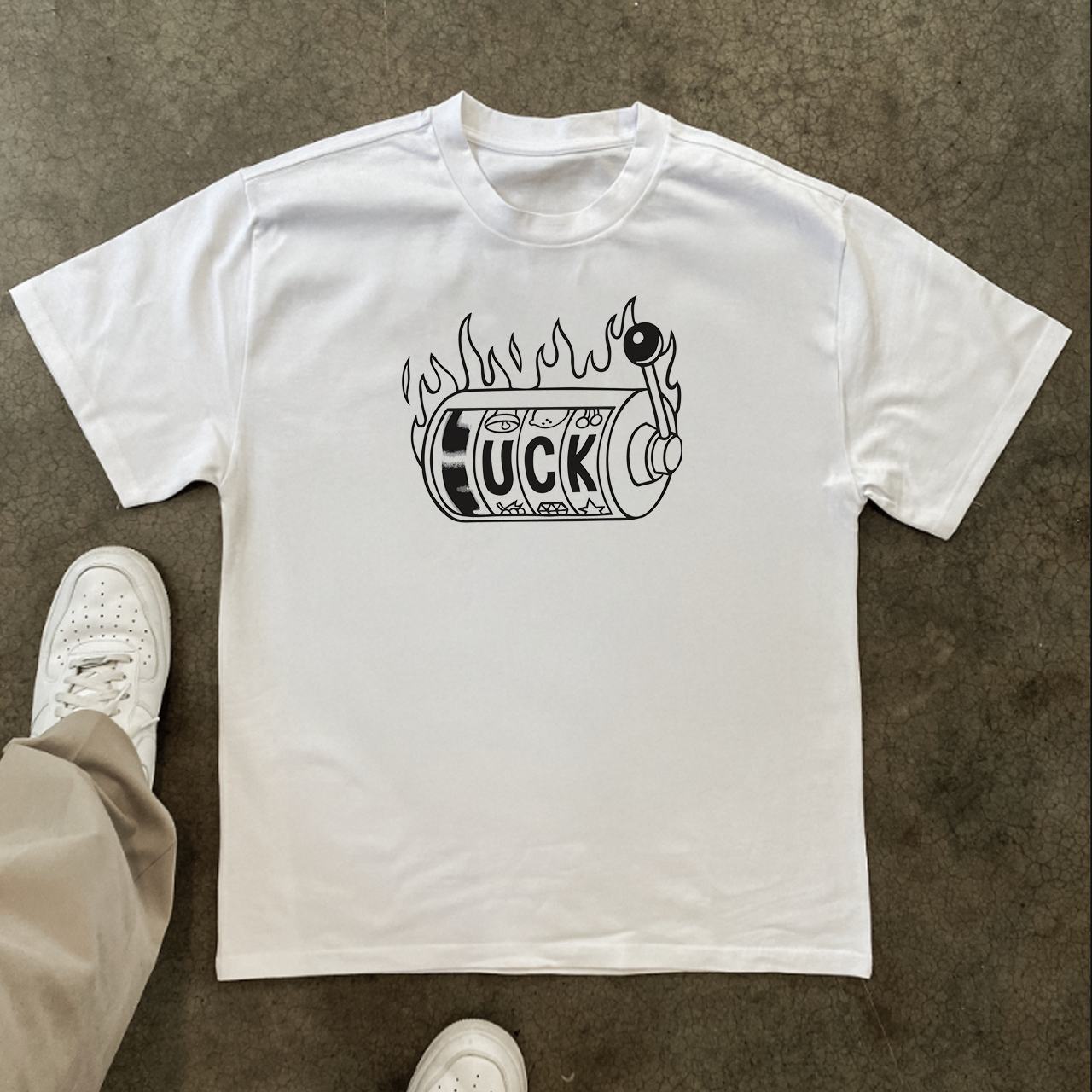 HIGH-STAKES SPIN WHITE HEAVYWEIGHT T-SHIRT
