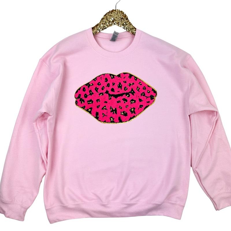 Leopard Lips Chenille Patch Sweatshirt -- LIGHT PINK