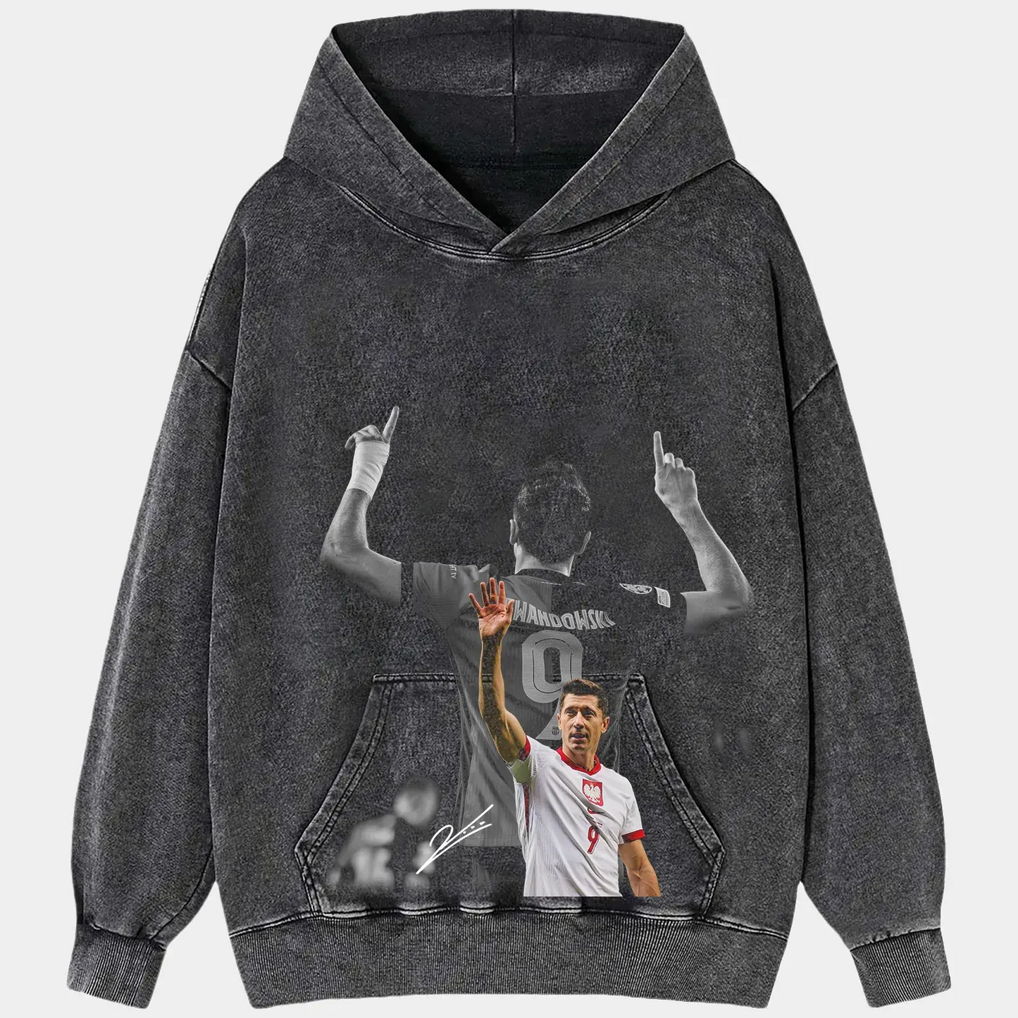 Robert Lewandowski V1 TEE