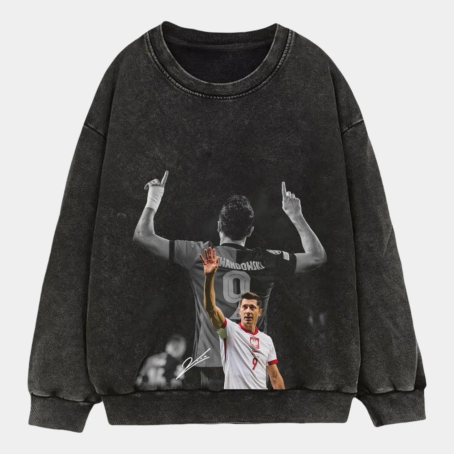 Robert Lewandowski V1 TEE