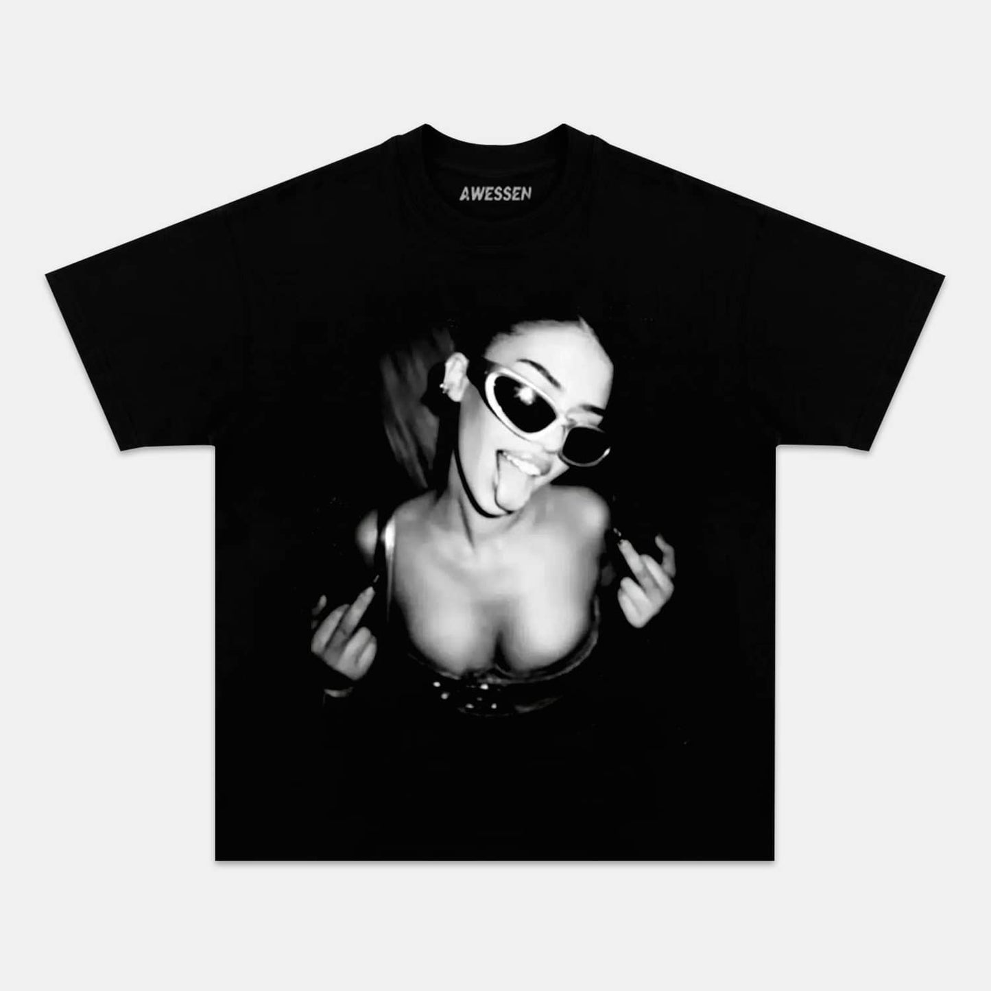LEAH HALTON TEE Style001
