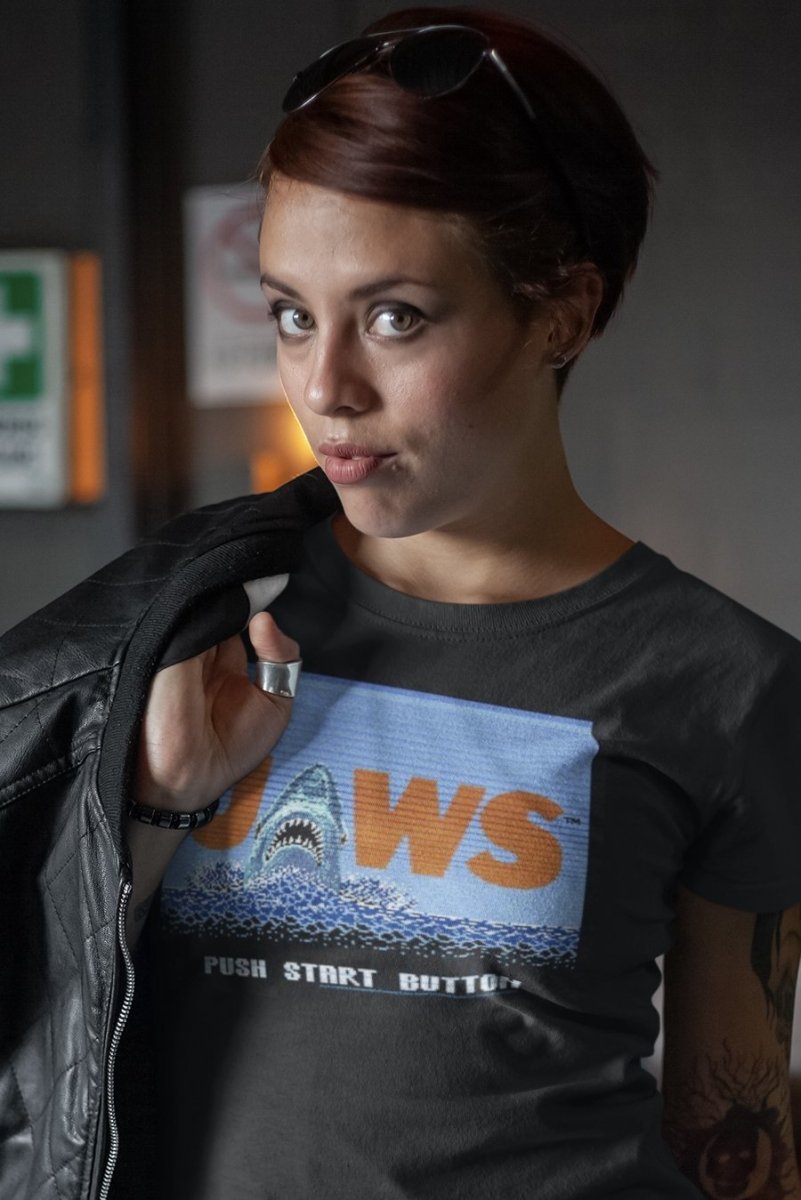 Jaws Vidya Jaws Boyfriend Tee