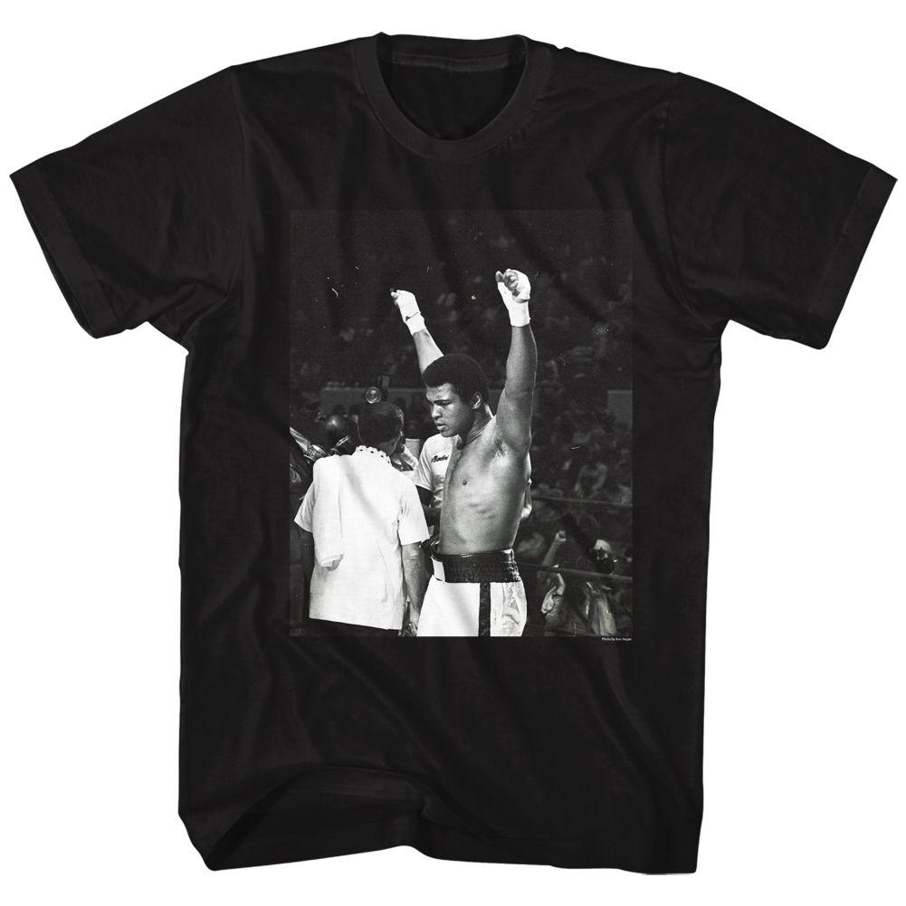 Muhammad Ali - Hands In The Air T-Shirt