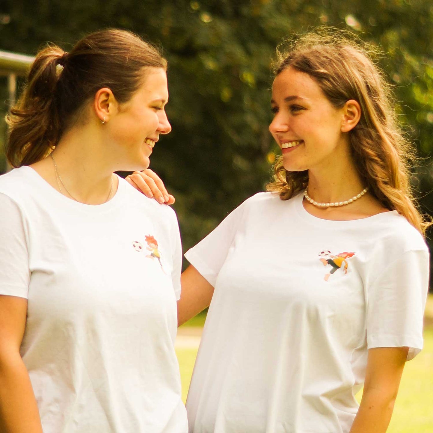 Ã‚Â®Pumuckl Damen T-Shirt "FuÃƒÅ¸ball Kobold"