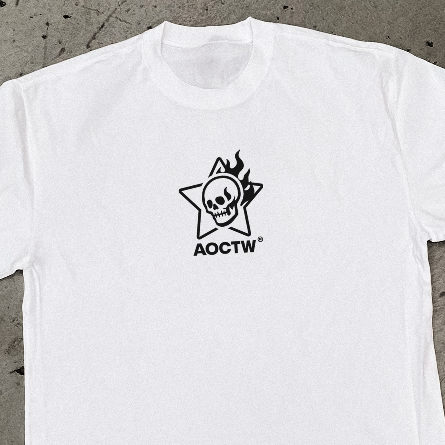 'FIREY DEPTHS' HEAVYWEIGHT SKULL TEE