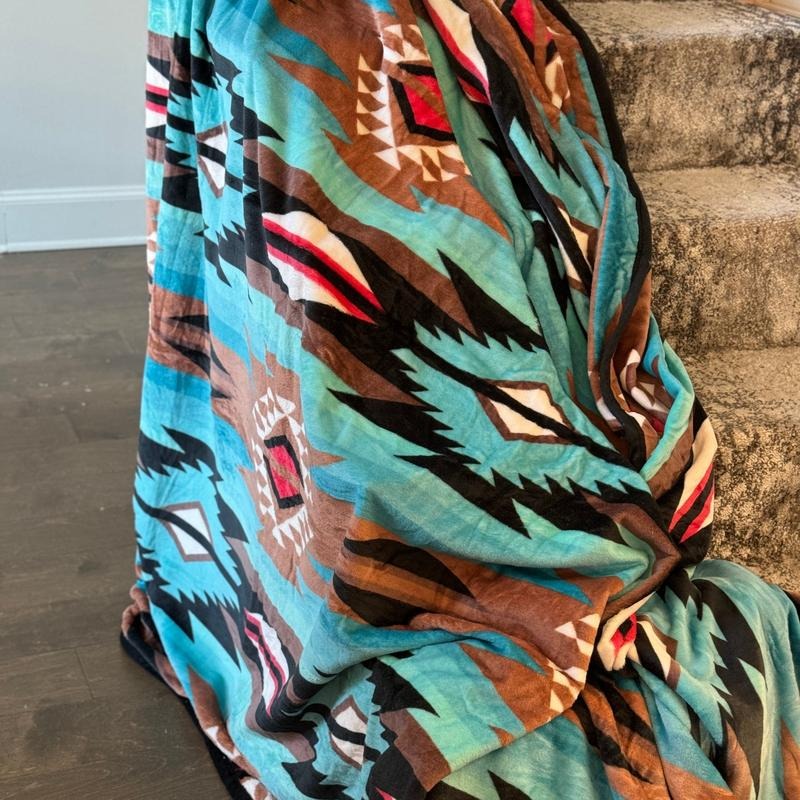 z Cedar Creek Oversized Blanket 82"x90"